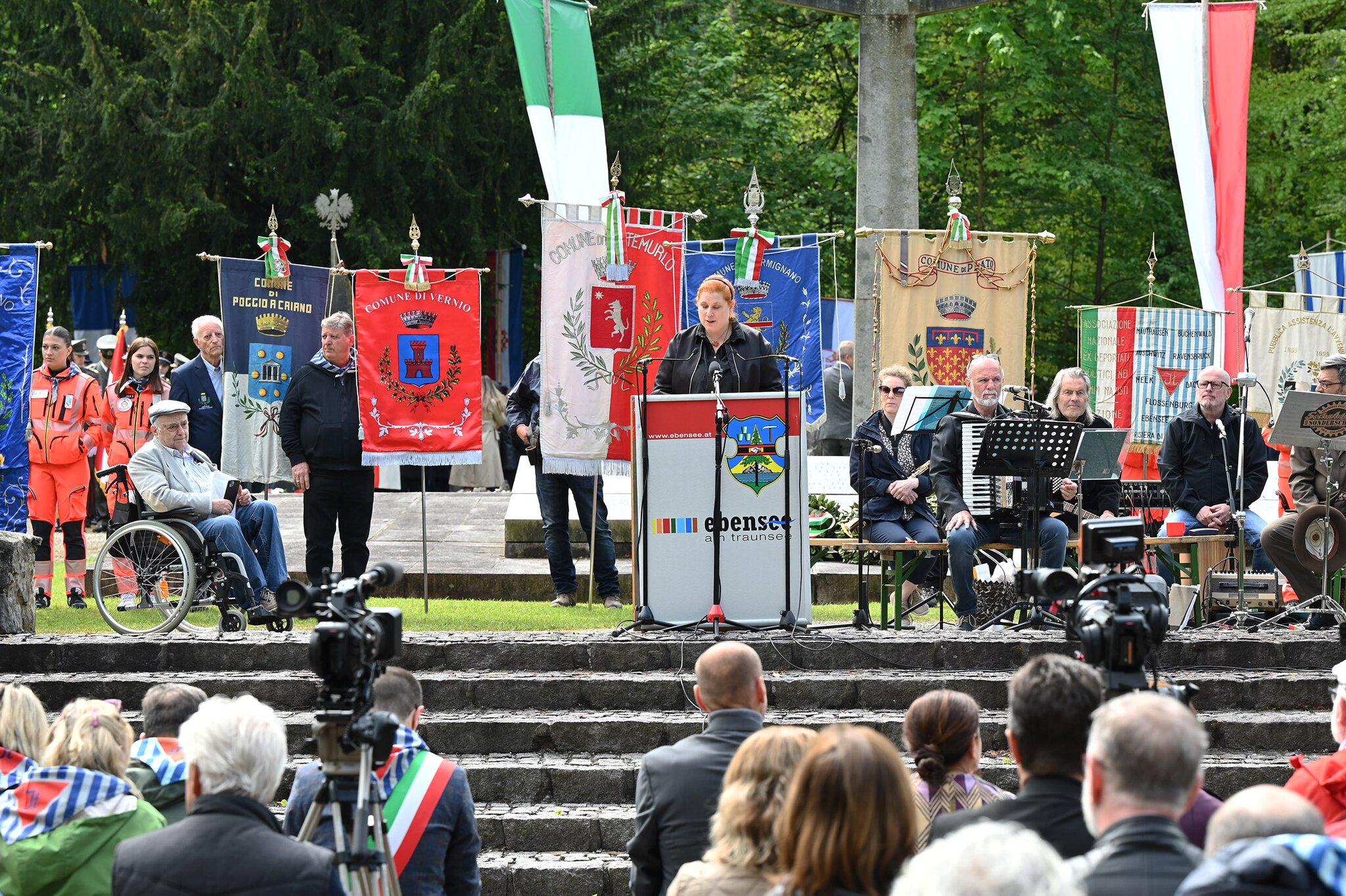 8.500 mussten ihr Leben lassen Ebensee gedachte der Befreiung des KZ