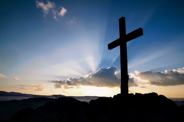 Auch in Wien bringt der Mai wie jedes Jahr einige Feiertage mit sich – zum Beispiel Christi Himmelfahrt am 29. Mai.  Aber was wird an diesem Tag genau gefeiert? | Foto: Pixabay/TheDigitalArtist