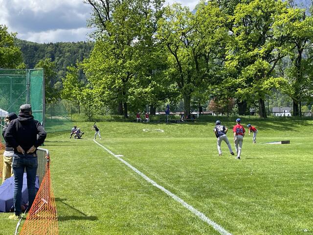 Duell zwischen Pitcher (Werfer) auf der einen Seite, Batter (Schläger) und Catcher (Fänger). | Foto: Regionalmedien Salzburg