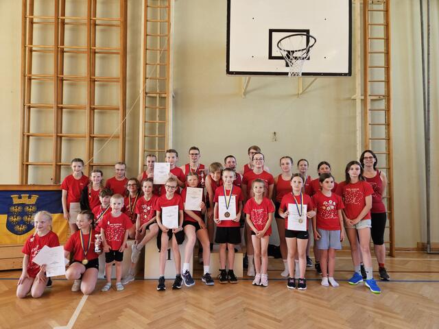 Die 30 Starter des Rope Skipping Groß Siegharts | Foto: Rope Skipping Groß Siegharts