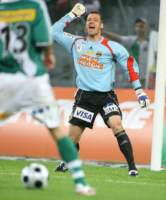 Koch bei einem Bundesliga-Spiel im Juli 2008 gegen RB Salzburg. | Foto:  DIENER / APA / picturedesk.com