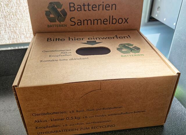 Alte Batterien und Akkus kann man auch überall dort zurückgeben, wo Sie gekauft wurden.