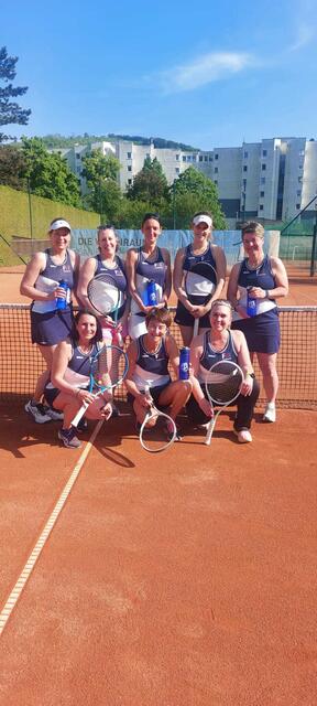 Die erfolgreichen Damen Susi Ploil, Nici Cambruzzi, Doris Möstl-Weigl, Tamara Teufl, Tina Lehmden, Doris Wagner, Micha Teufl, Danica Geith | Foto: TC Purkersdorf