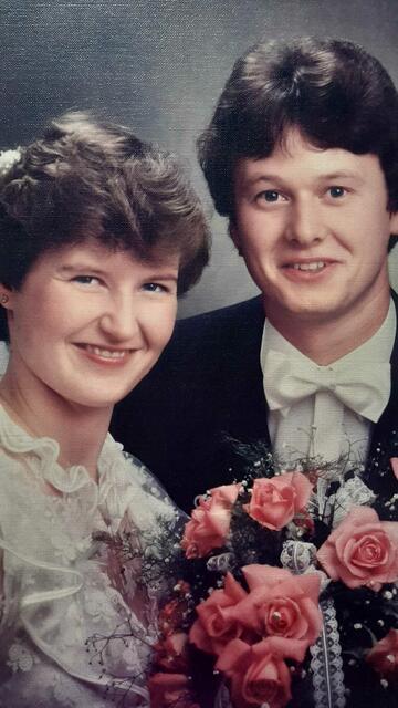 Bild aus dem Jahr 1984. Barbara und Erich Birkner aus Rabenstein feiern am zweiten Juli 2024 ihren 40. Hochzeitstag.  | Foto: Foto: Birkner
