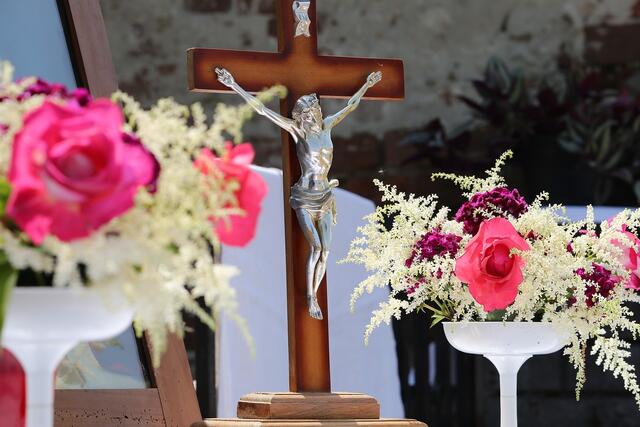 In manchen – vor allem ländlichen – Gemeinden hat sich an den Tagen vor Christi Himmelfahrt die Tradition von Bittgängen oder Bitttagen erhalten.  | Foto: Pixabay