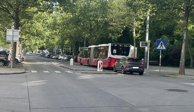 Aktuell ist der 11B kurz geführt und fährt nur zwischen Friedrich-Engels-Platz und Vorgartenstraße. | Foto: Kathrin Klemm