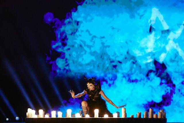 Trotz des verbotenen Todeszaubers "Avada Kedavra" in ihrem Lied "Doomsday Blue" darf Bambie Thug für Irland an den ESC-Start gehen | Foto: Alma Bengtsson / EBU
