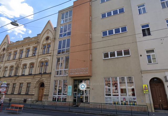 Wegen stark rückläufiger Schülerzahlen schließt die private Volksschule Waldkloster in der Quellenstraße mit Ende des Schuljahres. | Foto: Screenshot Google Maps
