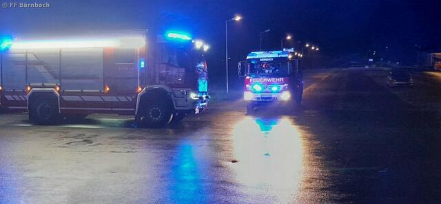 25 Feuerwehrleute waren mit drei Fahrzeugen in der Nacht auf Mittwoch im Einsatz. | Foto: FF Voitsberg