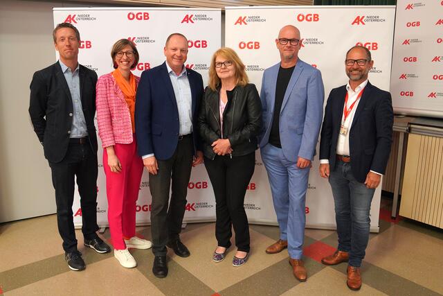 Thomas Grünberger, Ursula Janesch, Burkhard Eberl, Elfriede Stuphan, Franz Huss, Alfred Jordan (v.l.) | Foto: Gattinger/AK Niederösterreich