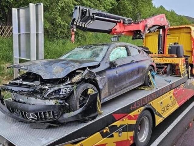 Hier wurde das kaputte Auto abgeschleppt. | Foto: FF St.Veit/Glan