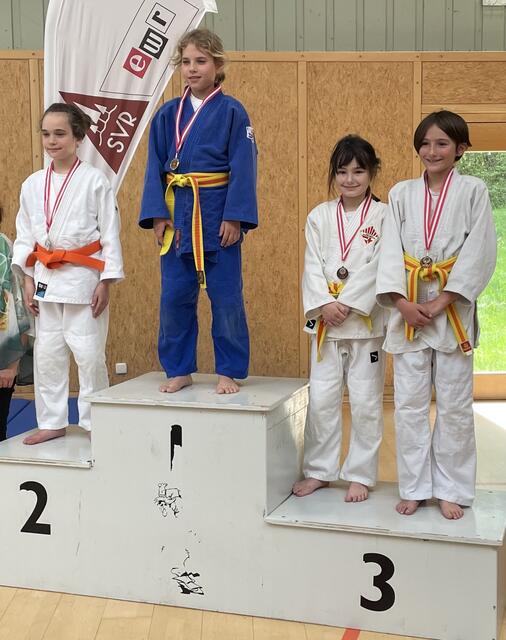 Vor heimischem Publikum schaffte Anais Huber den Sprung auf's Stockerl. | Foto: Judo-Team Wängle