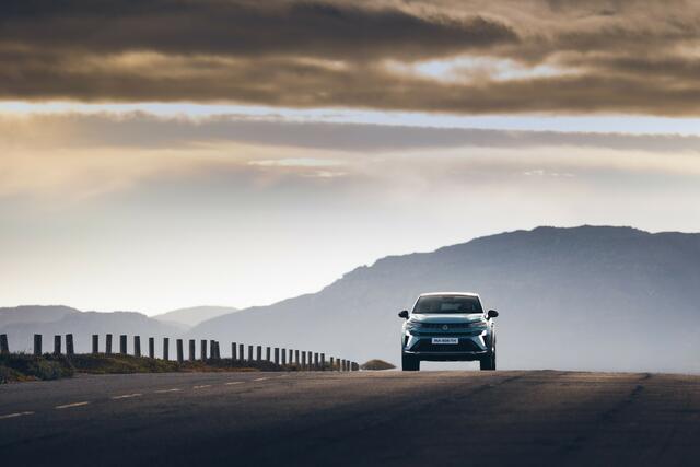 Aufgrund seines Gewichts von weniger als 1.500 Kilogramm ist der neue Renault Symbioz umweltfreundlich und wirtschaftlich unterwegs. | Foto: Renault