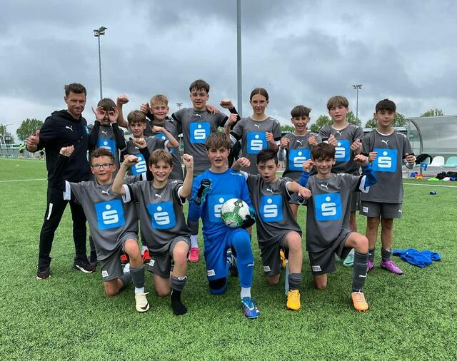 Die Burschenteam vom BG/BRG Oberschützen siegte in Neusiedl mit 4:0. | Foto: GYM Oberschützen