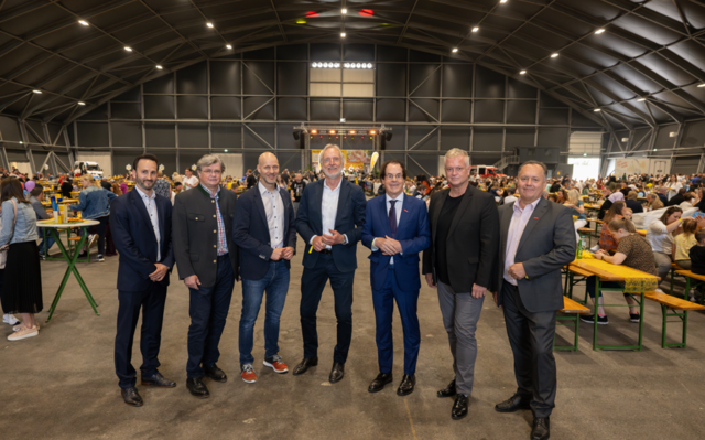 Zahlreiche Ehrengäste kamen nach Premstätten. | Foto: BILLA AG/Rene Strasser