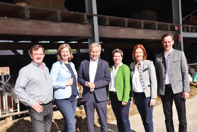 Winkelhof-Hausherr Franz Schrottner, LR Barbara Eibinger-Miedl, VP-Spitzenkandidat für die EU-Wahl Reinhold Lopatka, VP-Bezirksleiterin Tanja Venier, LR Simone Schmiedtbauer und NAbg. Ernst Gödl. | Foto: Edith Ertl