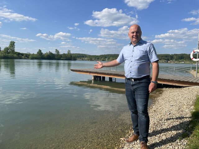 Neben einer unberührten Natur sorgt die hervorragende Wasserqualität für Badespaß und Erholung, versichert Bürgermeister Mario Trinkl. | Foto: Elisabeth Kloiber