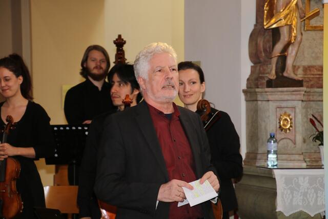 Tibor Nemeth der die Leitung und Moderation hatte 