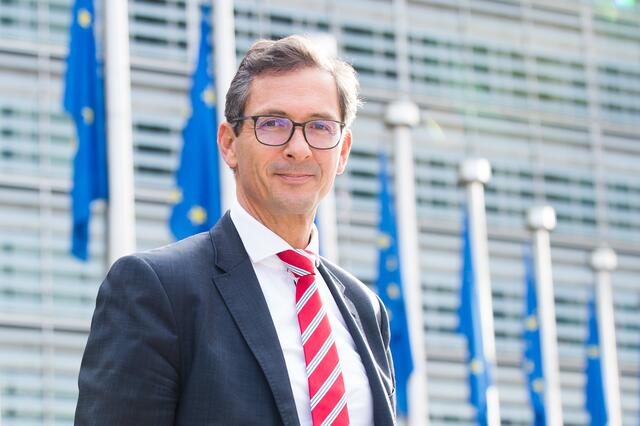 Den Menschen EU erklären und Zustimmung suchen –diese Übersetzungsarbeit ist der Job des Grazers Richard Kühnel in der EU. | Foto: Europäische Kommission