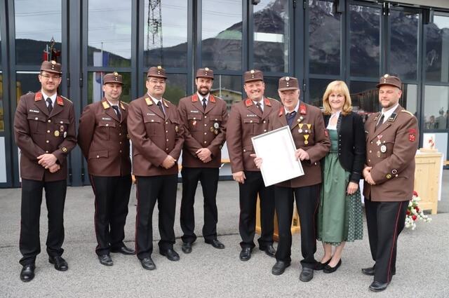 Auszeichnung für Alfred Kirchmair für 70 Jahre im Dienst der Feuerwehr Oberhofen | Foto: FF Oberhofen