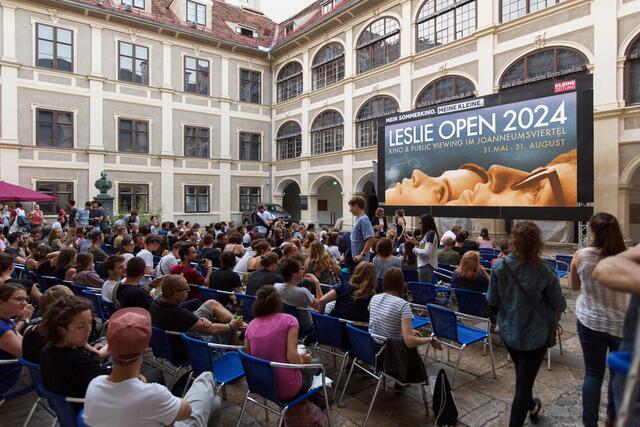 Von 31. Mai bis 14. Juni gibt es im "Leslie Open" wieder Filme unter freiem Himmel. Anschließend finden während der Fußball-EM Public Viewings statt. | Foto: Leslie Open