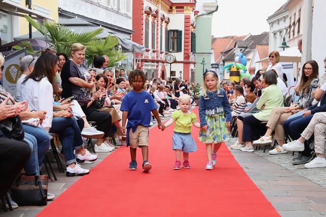 Die jüngsten Models sorgten für Begeisterung. | Foto: Alfred Mayer