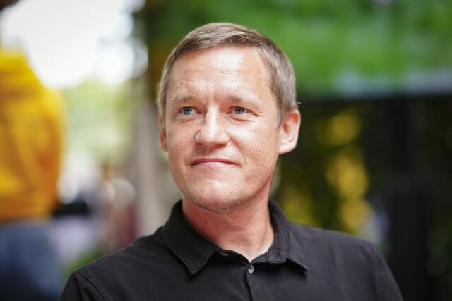 Interimistisch bis Saisonende wird Christian Wegleitner, der bisher Co-Trainer war, übernehmen. (Archiv) | Foto: EVA MANHART / APA / picturedesk.com