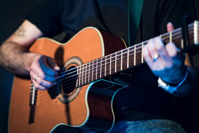Im Austropop herrscht Trauer um ein junges Musiktalent. (Symbolfoto) | Foto: Adi Goldstein