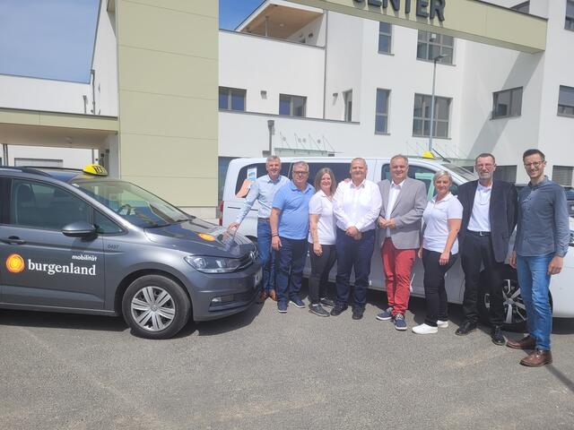 ÖGB Regionalsekretär Ewald Gossy, ÖGB- Landesvorsitzender Erich Mauersics, Sigrid Spirk, BR-Vorsitzender Franz Fritz, Geschäftsführer Wolfgang Werderits, Sabine Ehrenhöfer, Harald Pieler, vida-Landesgeschäftsführer Oliver Krumpeck | Foto: ÖGB