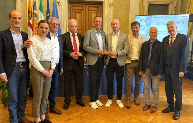 Die NLW Tourismus Marketing GmbH hat sich gemeinsam mit weiteren Kärntner Mobilitätsinitiativen den Nachhaltigkeitspreis geholt. | Foto: Giovanni Montenero/Nicole Beclin