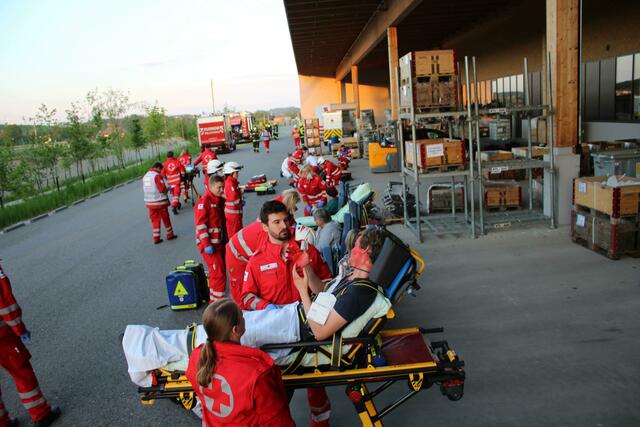 Von 10. bis 11. Mai eine großangelegte und bezirksübergreifende 24-stündige Regionalübung vom Roten Kreuz in Grieskirchen, Eferding und Wels statt. | Foto: RK Grieskirchen