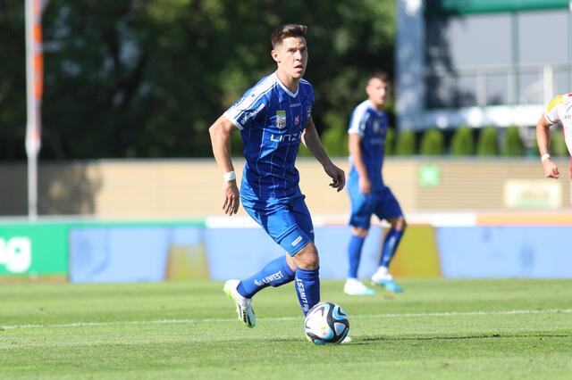 Nach 116 Einsätzen und zweieinhalb Jahren als Kapitän ist für Michael Brandner Schluß beim FC Blau-Weiß Linz.  | Foto: Blau-Weiß Linz/Bernd Speta