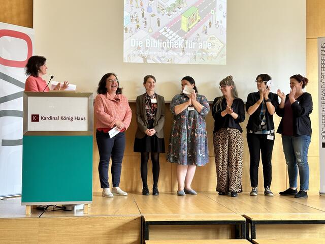 Mit dem „KlimaEck“ hat die Stadtbibliothek Linz den Bibliothekspreis gewonnen, den der Büchereiverband Österreichs für herausragende partizipative Ansätze in der Bibliotheksarbeit vergibt. | Foto: Bibliotheksfachstelle der Diözese Linz