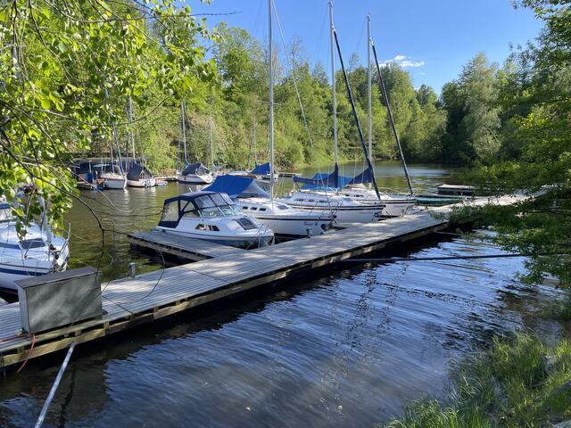 Teurer Spaß: Die Kosten für einen Bootsplatz am Stausee Ottenstein betragen mittlerweile 1.000 Euro pro Jahr.