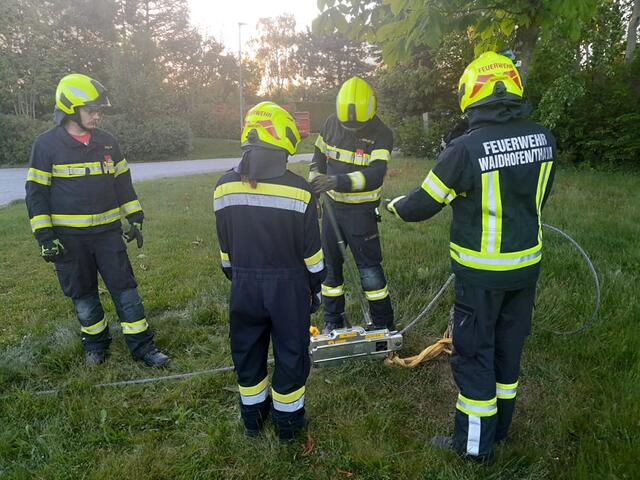 Einsatz des Greifzugs | Foto: FF Waidhofen/Thaya
