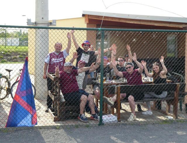 Die mitgereisten Fans feuerten die Beers an. | Foto: Schremser Beers BC