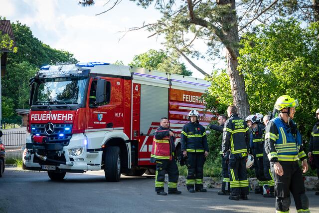 Foto: Pressestelle BFK Mödling / Seyfert &amp; Pressestelle Feuerwehr Mödling