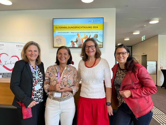 Maria Eggert, Leiterin des Landes-Familienreferates, Astrid Malle, Leiterin des Klagenfurter Frauenbüros, Stadträtin Constance Mochar und Landesrätin Sara Schaar (von links)
 | Foto: Büro LRin Schaar