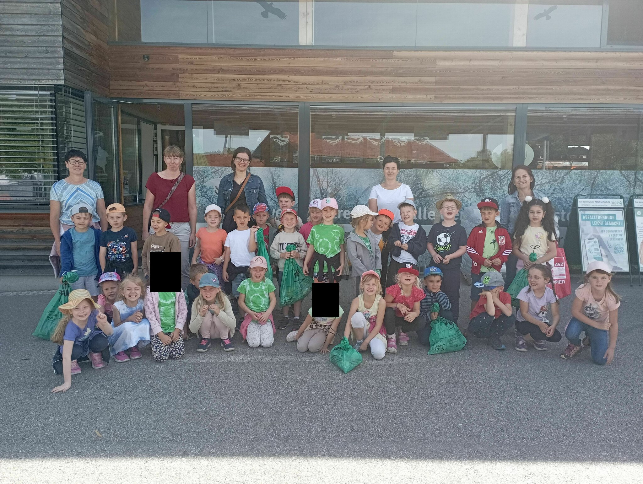 Hui statt Pfui Wir waren dabei Kindergarten Taufkirchen sammelt Müll