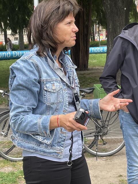 Auf dem Bild zu sehen: Ein Handalarmgerät.  | Foto: Fabian Franz