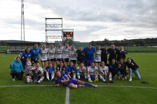 FC Südburgenland 1b bejubelte den hochverdienten 4:0-Sieg gegen die FSG Pinggau/Friedberg-Schäffern. | Foto: Michael Strini
