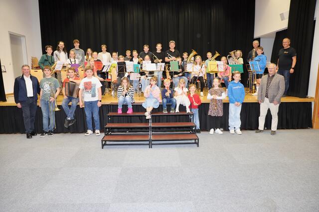 Die Musikschülerinnen und Musikschüler aus St. Johann in der Haide stellten beim musischen Abend ihr Talent unter Beweis. | Foto: Alfred Mayer