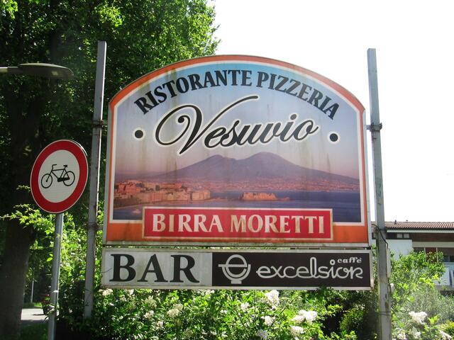 Tennis Tage zur Saison Vorbereitung 2024 in Umag...!!
Mittagessen in Italien....!!