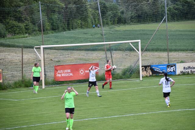 Sarah Eileen Gabriel fixierte das 4:0. | Foto: Michael Strini