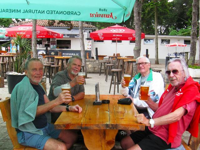 Tennis Tage zur Saison Vorbereitung 2024 in Umag...!!
Ausklang nach dem Training....!!
