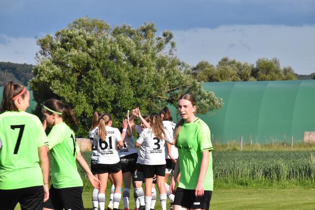 Frühes 1:0 nach einem einem direkten Cornertreffer von Isabella Gold. | Foto: Michael Strini