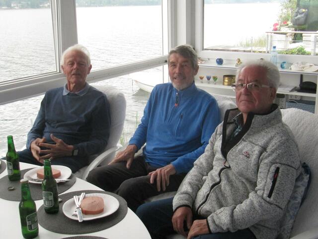 Tennis Tage zur Saison Vorbereitung 2024 in Umag...!!
Einkehr zur Leberkäs-Jause bei Gerold Margreiter am Ossiacher See...!!