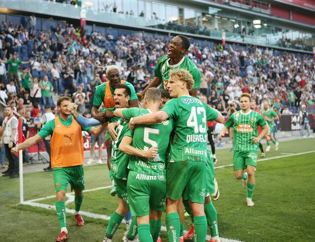 SK Rapid holte sich in letzter Sekunde einen Punkt bei RB Salzburg. | Foto: KRUGFOTO / APA / picturedesk.com