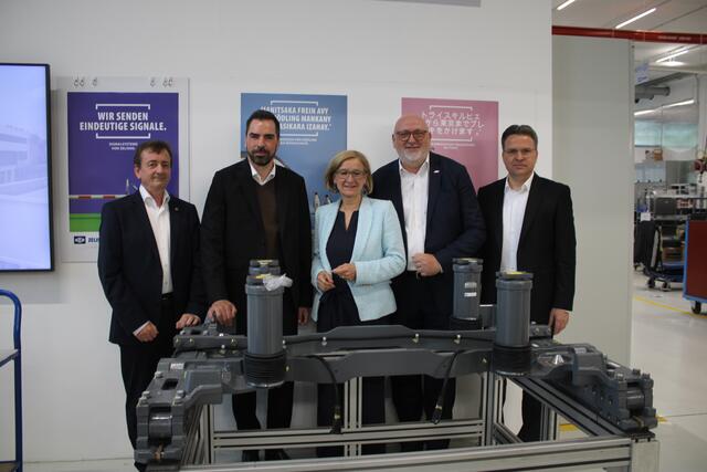 vlnr Manfred Reisner, Kari Ochsner, Johanna Mikl-Leitner, Andreas Matthä, Jörg Branschädel. | Foto: mc