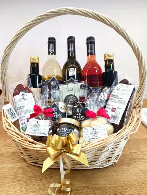 Die Geschenkskörbe werden auch individuell zusammengestellt. | Foto: Da Finz